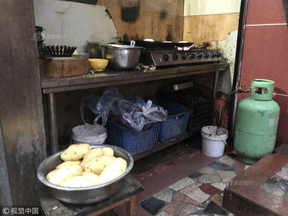 吸血鬼崛起怎么获得血仆简单